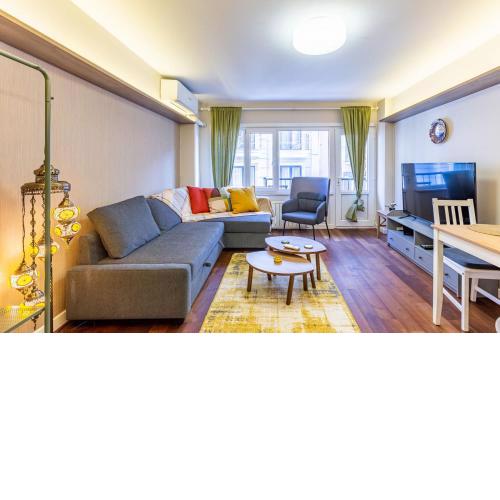 Central and Stylish Flat in the Heart of Beyoglu