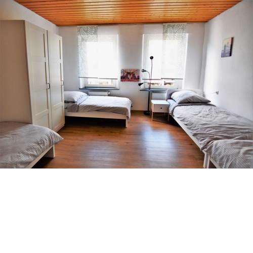 Central Apartment Bergisch Gladbach