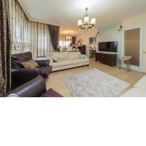 Central Flat with Balcony 3 min to Konyaalti Beach