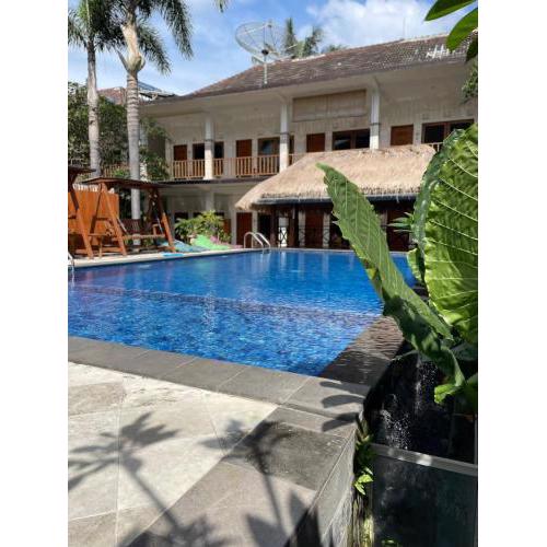 Central Inn Senggigi