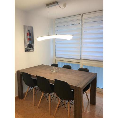 Central modern 3bdr, A/C, wifi & Parking