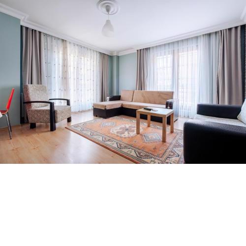 Central Modern Flat 7 min to Metropol Mall