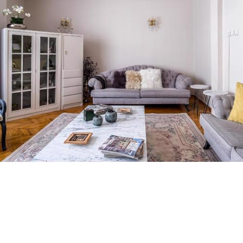 Centrally Located Flat in Besiktas