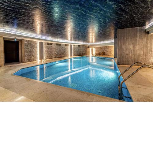 Centrally Located Flat with Balcony in Beyoglu