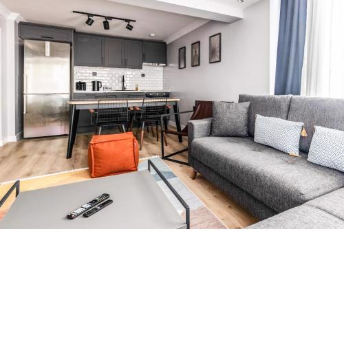 Centrally Located Furnished Flat in Kadikoy