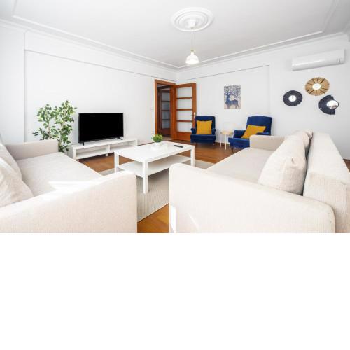 Centrally Located Sleek and Modern Flat in Sisli