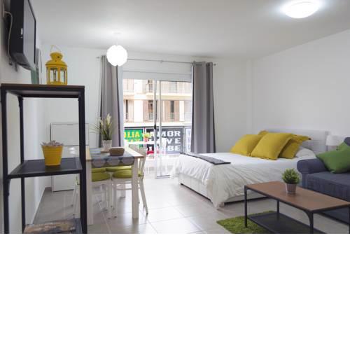 Céntrico Apartamento con Balcón cerca de la Playa