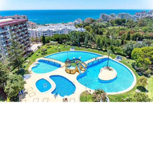 Céntrico Apartamento con TERRAZA, VISTAS al MAR, PISCINAS y RECEPCIÓN 24H