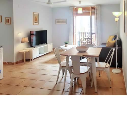 Centro y Playa Alicante - Holidays B&F Apartment
