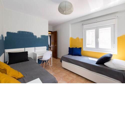 CEREZO - Apartamento de 3 dormitorios y salón