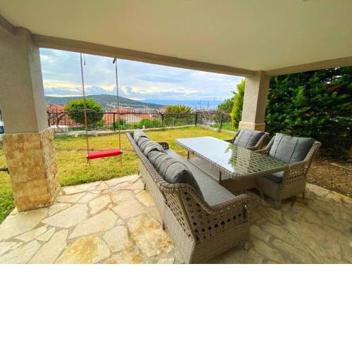 Çeşme Merkezde Villa