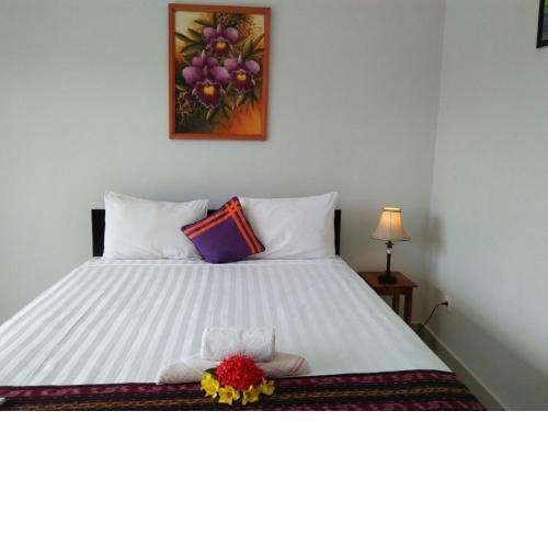 CF Komodo Hotel