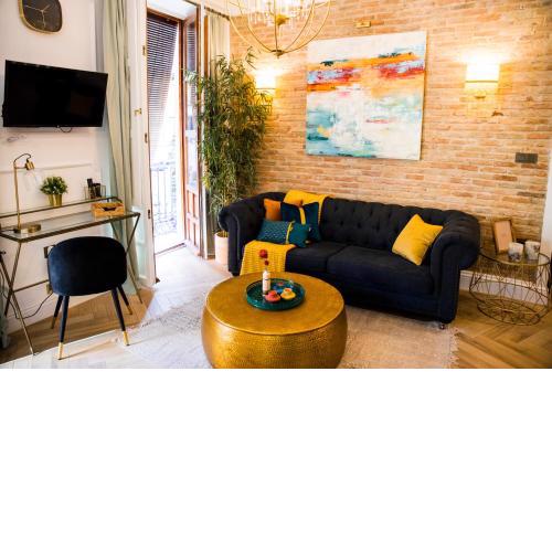 CH Elvira Luxury Apartment