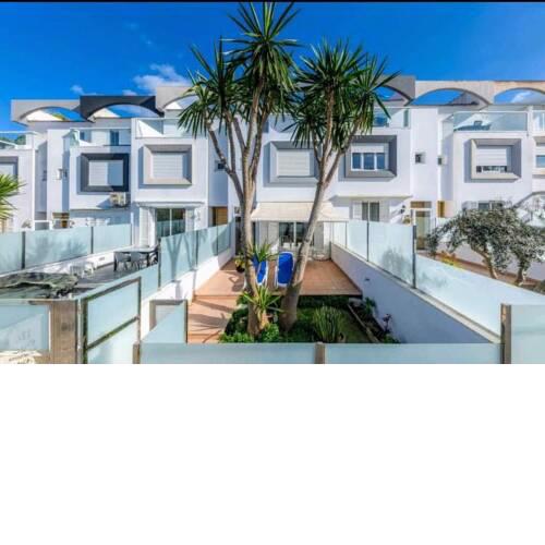 Chalet Adosado Cerca del Mar