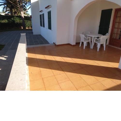 Chalet Cala Blanca con barbacoa