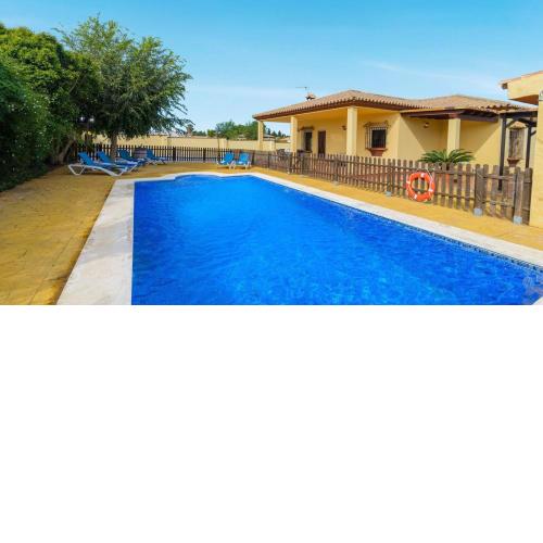 Chalet Carbonera Conil de la Frontera by Ruralidays
