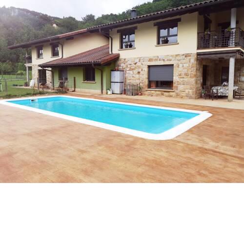 Chalet con piscina climatizada en la naturaleza