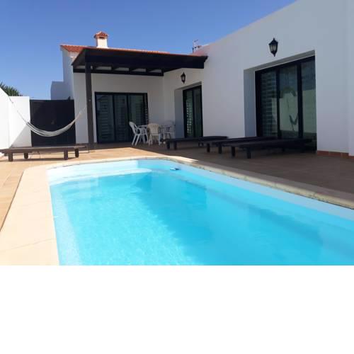 Chalet con piscina de 3 dormitorios