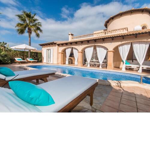 Chalet con piscina en Son Serra