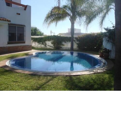Chalet con piscina privada 500 metros del mar
