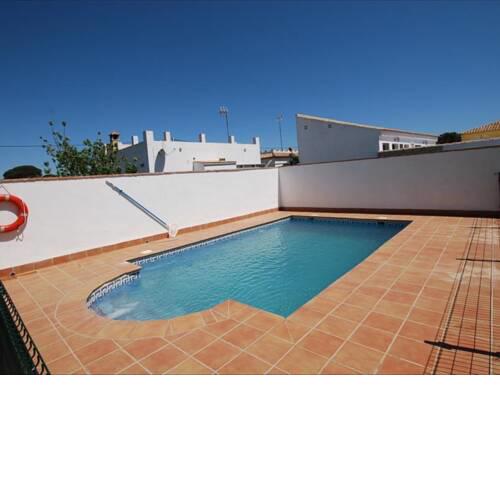 Chalet con piscina privada amplio