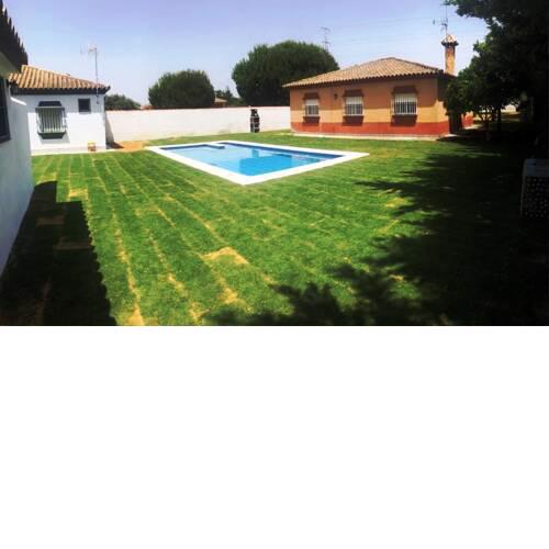 Chalet con piscina privada chiclana