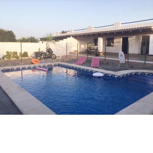Chalet con piscina privada conil