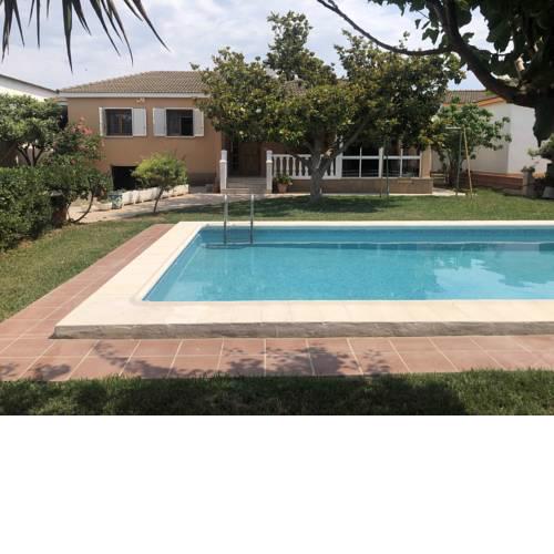 Chalet con piscina privada en Vinaròs