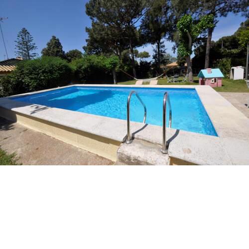 Chalet con piscina privada solo familias Bonanzo