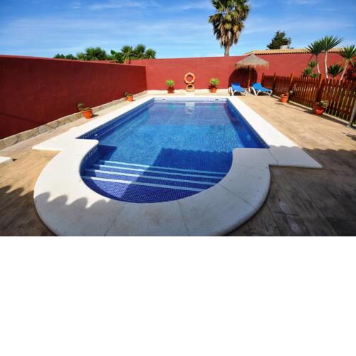 Chalet con piscina privada solo familias y parejas