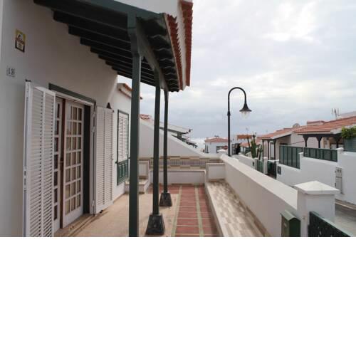 Chalet con Terraza y Vista Mar