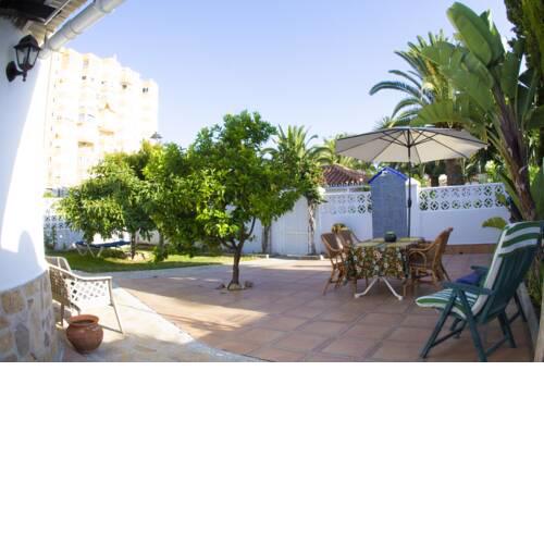Chalet en primera Línea con 150m2 de Jardín Privado