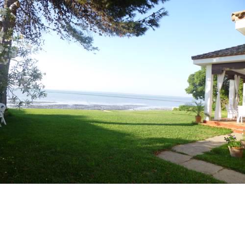 Chalet en primera linea de playa