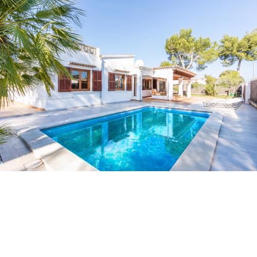 Chalet Falcó with Private Pool and Garden