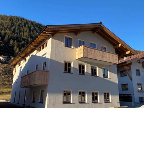 Chalet Golden Marmot - Private Chalets St. Anton