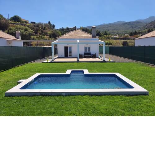 Chalet independiente con piscina privada