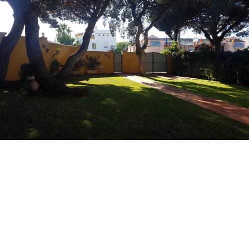 Chalet la barrosa a 800 mts playa