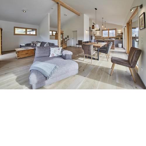 Chalet Pantera by HolidayFlats24