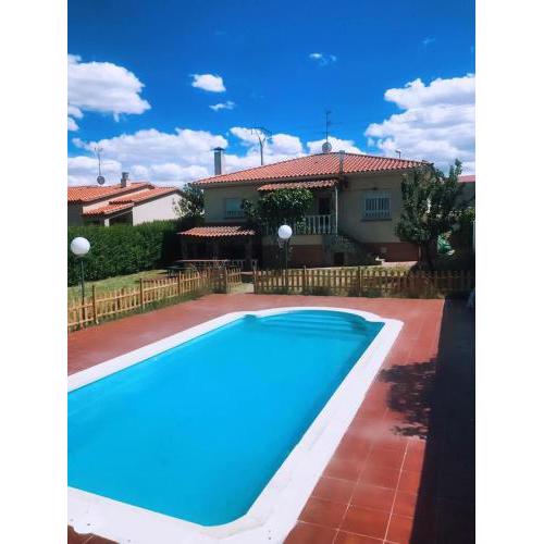 Chalet piscina privada Salamanca