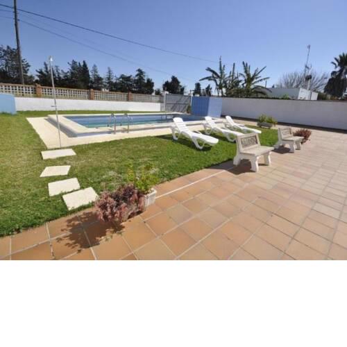 Chalet piscina privada solo familias y parejas Chiclana