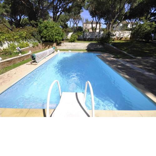 Chalet piscina privada solo familias y parejas