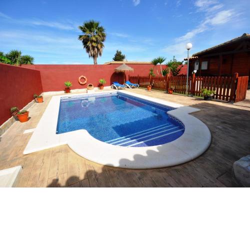 Chalets de madera con piscina privada solo familias y parejas