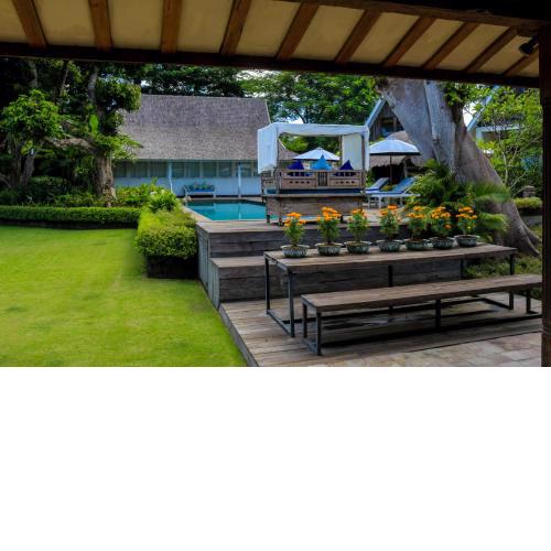 Chanteak Bali - White House 1