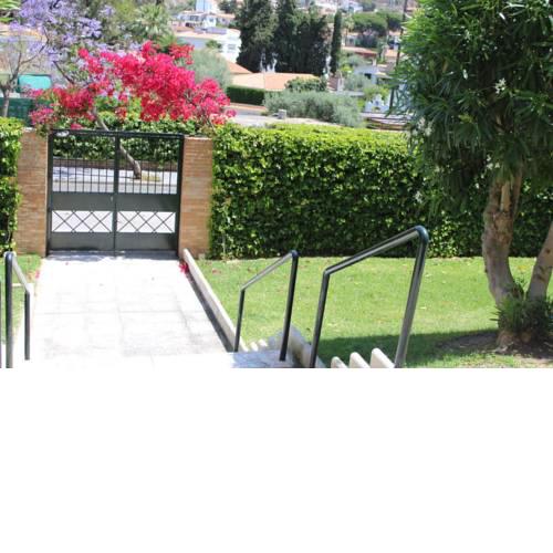 Chari Suites