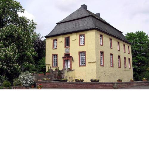 Charmante Ferienwohnungen auf Reitstall Wasserburg Anstel - ein Ort zum Wohlfühlen und Entspannen