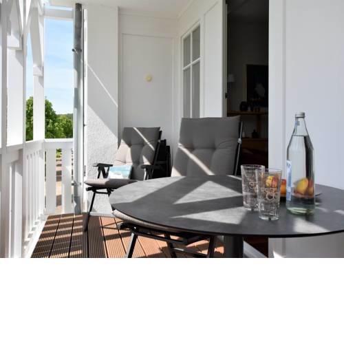 Charming Apartment in Mecklenberg with Balcony