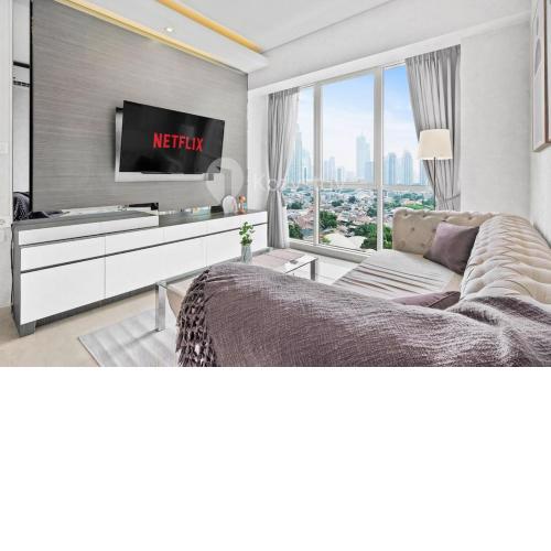 Charme by Kozystay 2BR Large Pool Kuningan