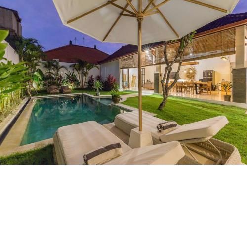 Charming 3 Bedrooms Villa Beach Walking Distance