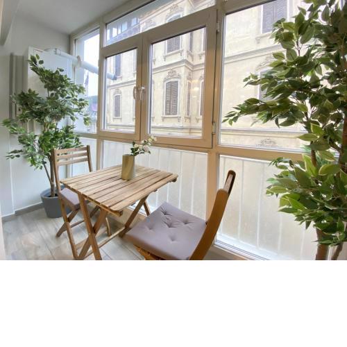 Charming and Central Flat with Balcony in Beyoglu