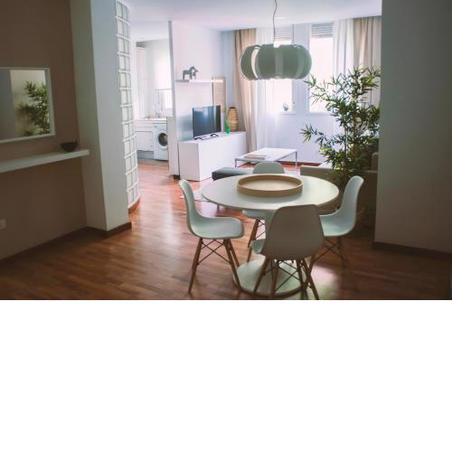 Charming Apartment - Free Parking